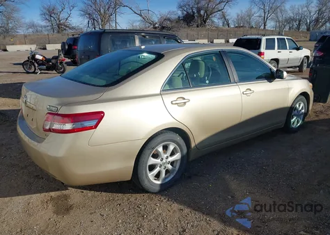 2011 Toyota Camry Le z USA, uszkodzony, nr VIN 4T4BF3EK2BR117689